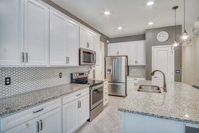 Building Photo - 2374 Post St