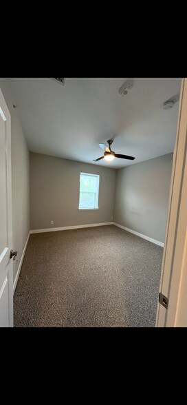 Bedroom - 1309 N Scott St