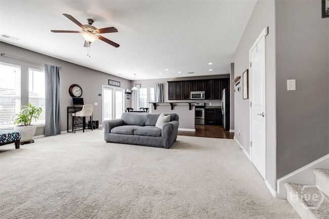Building Photo - 285 Willow Point Cir