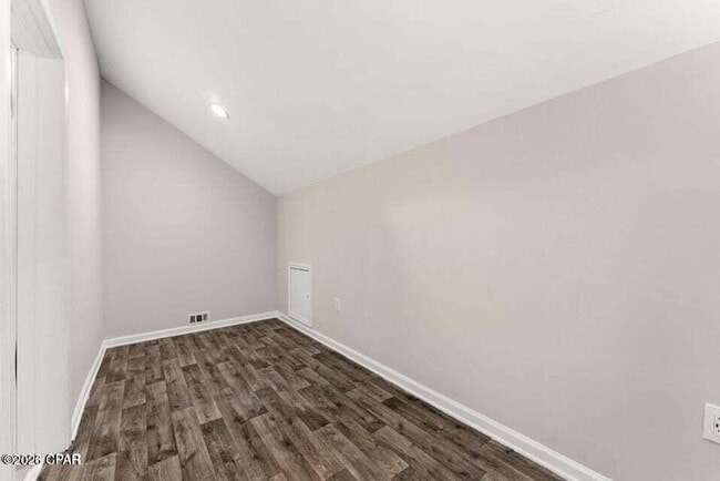 Building Photo - 9110 Sunshine Dr