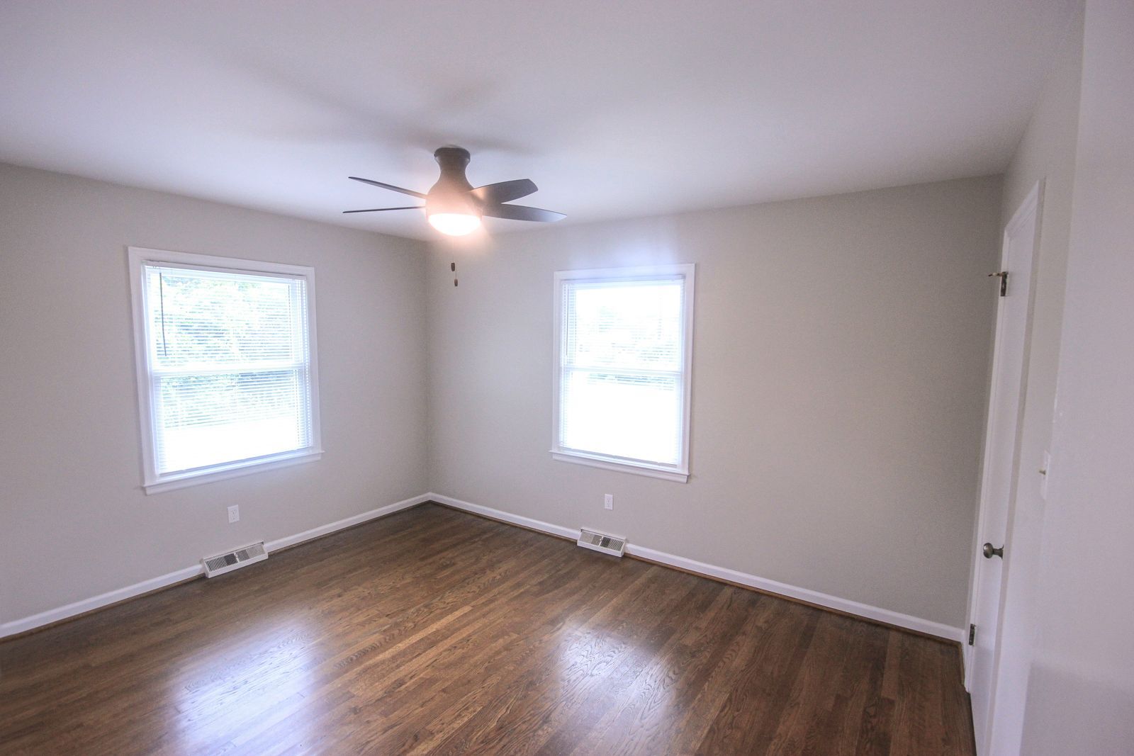 Master Bedroom - 834 Raven Rd