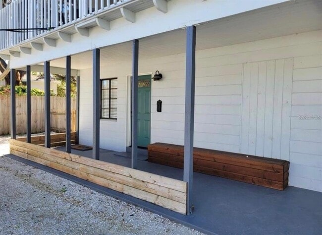 Building Photo - 300 20th Ave S