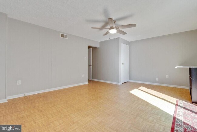 Building Photo - 18930 Birdseye Dr