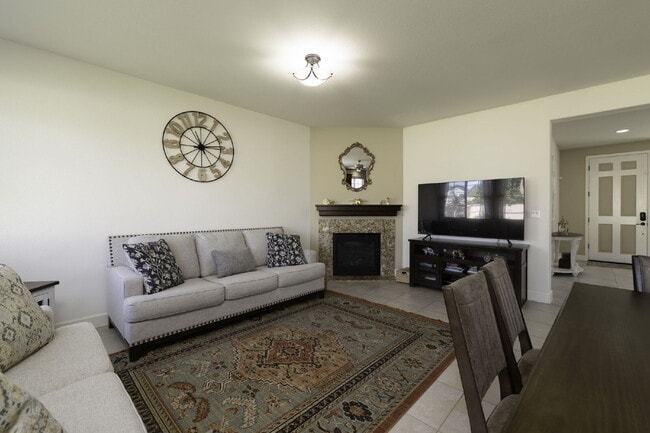 Building Photo - Spacious Home in Damonte Ranch - Large Backyard!