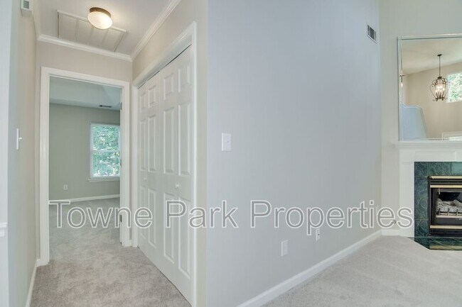 Building Photo - 486 Granite Point