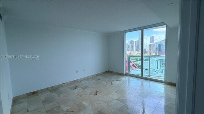 Building Photo - 2101 Brickell Ave