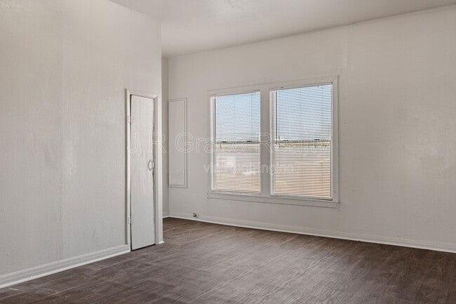 Building Photo - 2803 Bellmead Dr