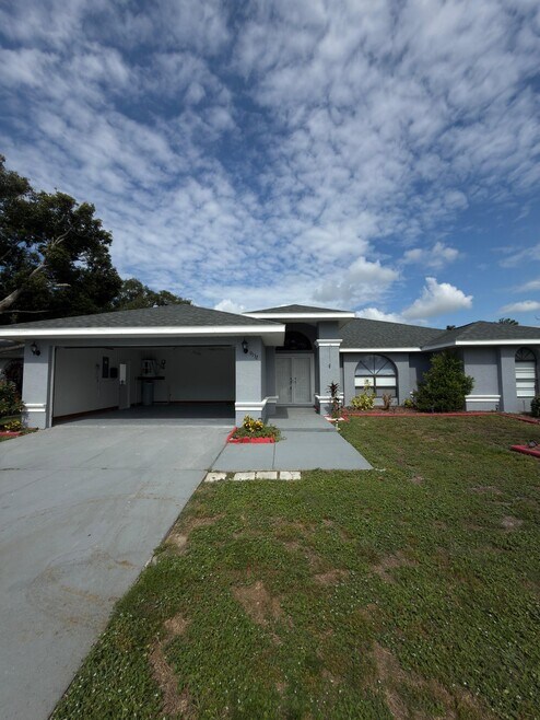 Building Photo - 9132 Remington Dr