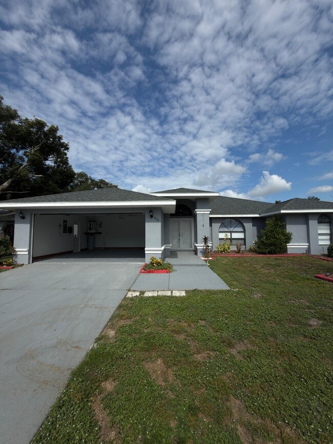 Building Photo - 9132 Remington Dr