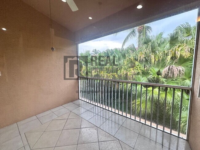 Building Photo - 13911 Lake Mahogany Blvd