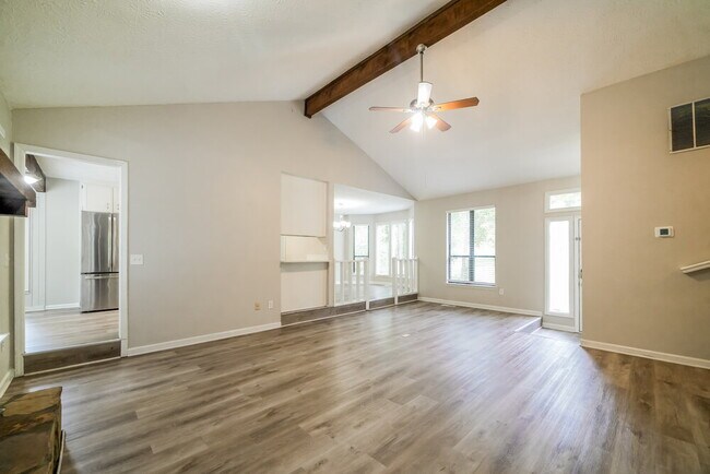 Building Photo - 1640 Clearstone Dr