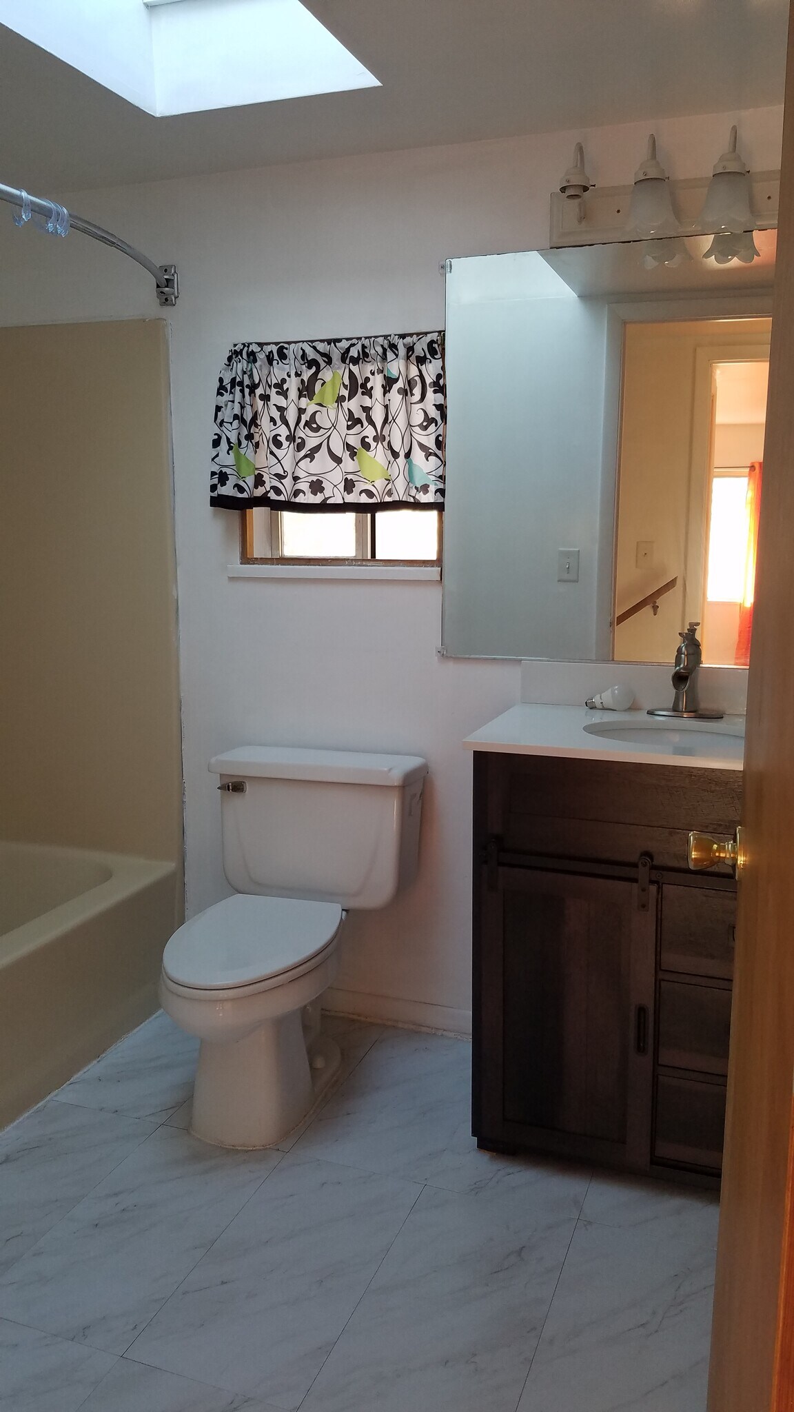 Building Photo - 661 Springtown Rd