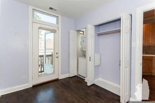 Building Photo - 2 bedroom in Chicago IL 60613