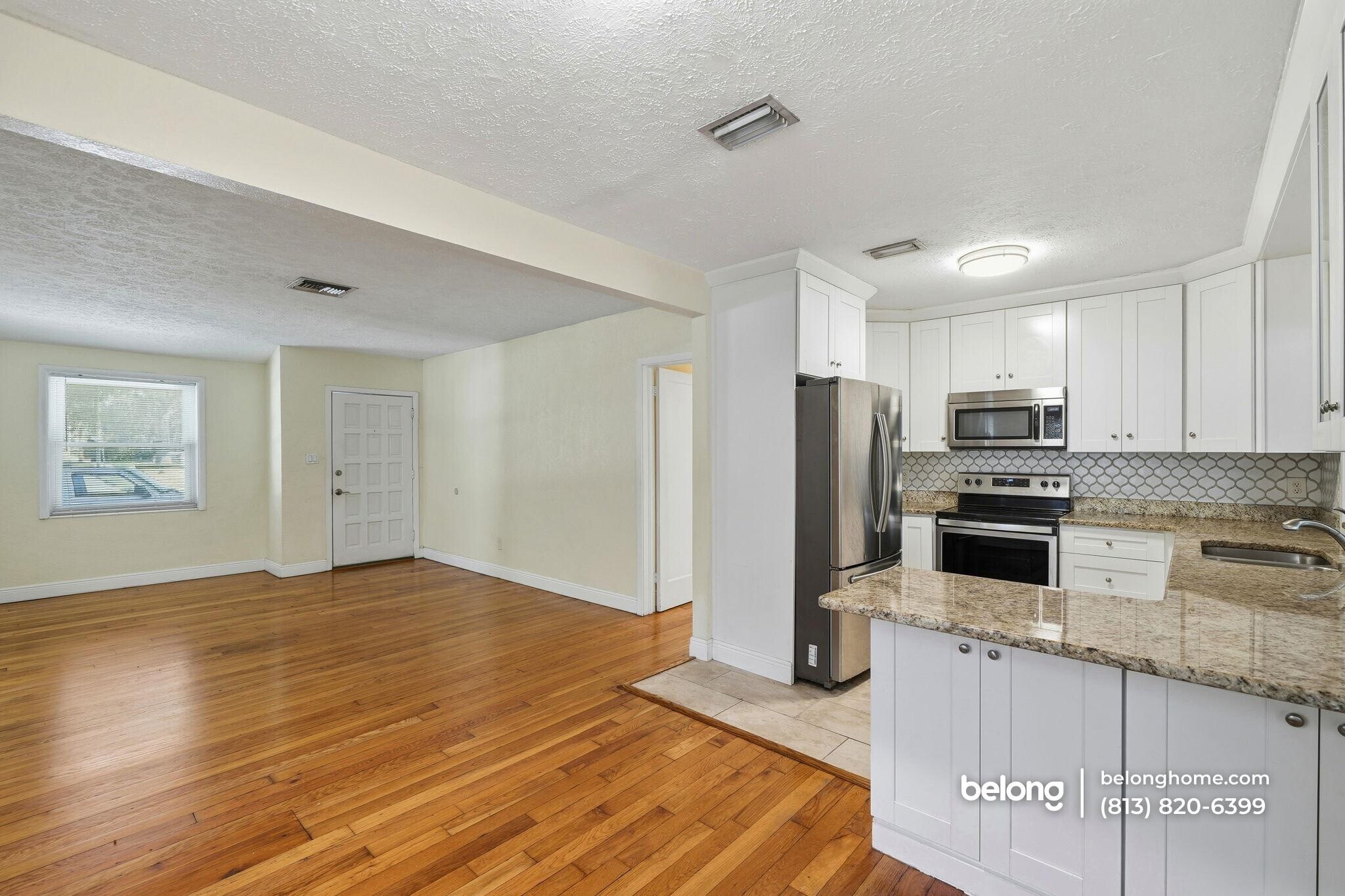 Building Photo - 2701 S Manhattan Ave