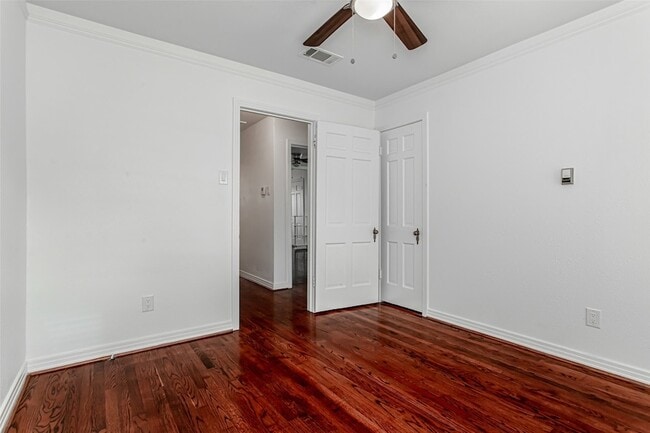 Building Photo - 3311 Tooms St