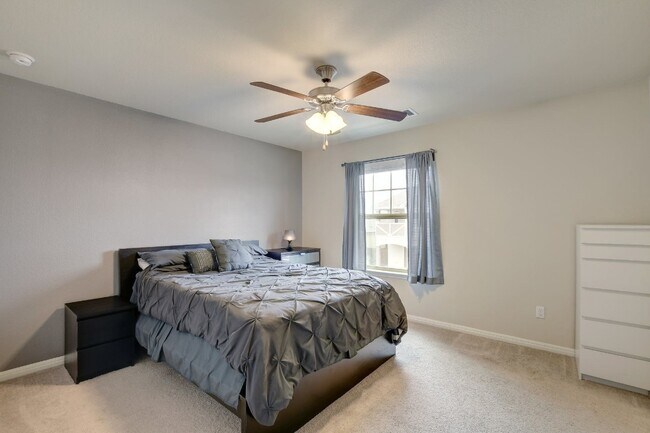 Building Photo - 4616 Inicio Ln