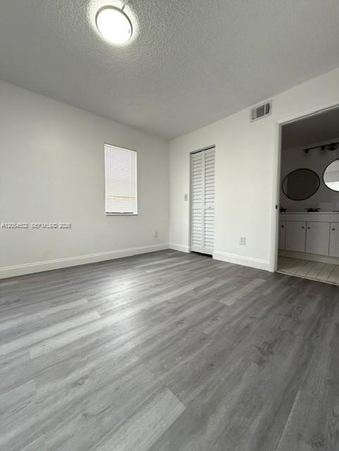 Building Photo - 871 NE 207th Terrace