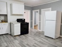 Building Photo - 348 Fairmount St