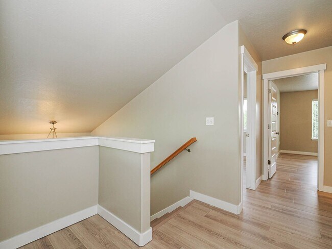 Building Photo - 3794 Lilac Heights Dr