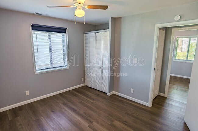 Building Photo - 2310 Sequoya Dr