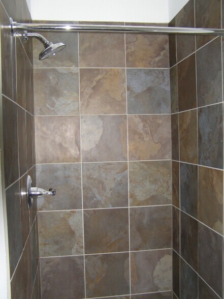 Building Photo - 206 State St