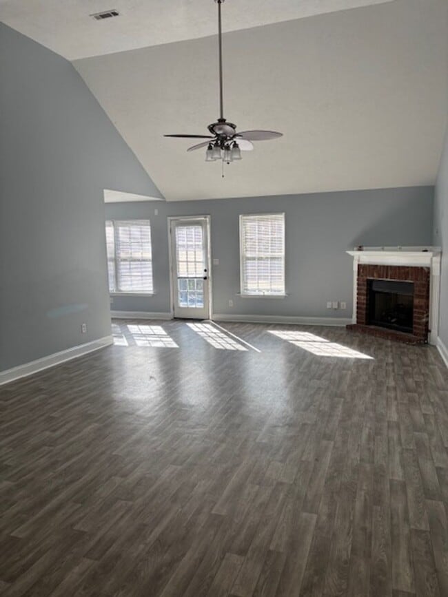 Building Photo - Spacious 4BR North Augusta Rental – Move-I...