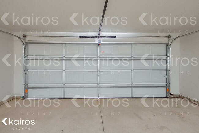 Building Photo - 2805 Destin Ave