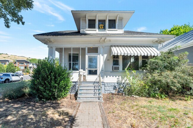 Building Photo - 480 N 300 W