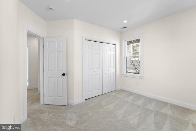 Building Photo - 509 McCabe Ave
