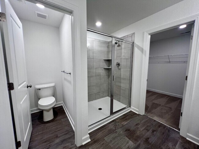 Building Photo - 2542 Fieldsway Dr