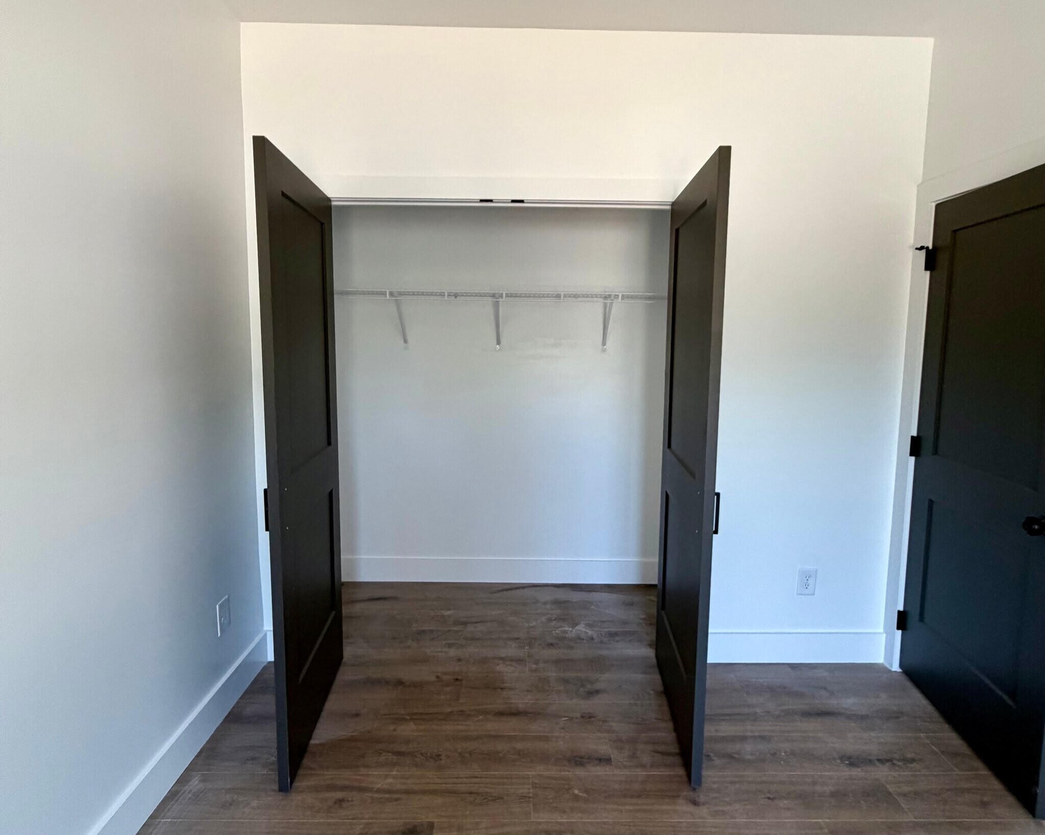 Building Photo - 3425 Garden Dr