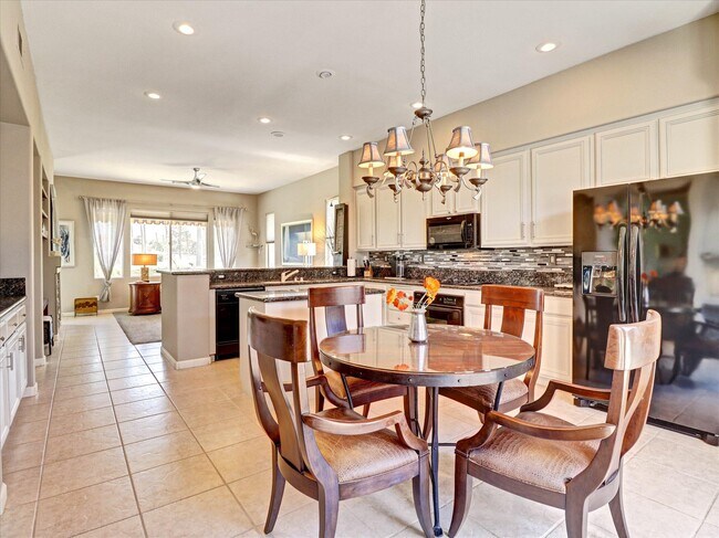 Building Photo - 77573 Ashberry Ct