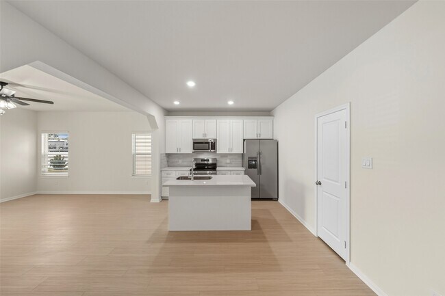 Building Photo - 712 W Dallas St