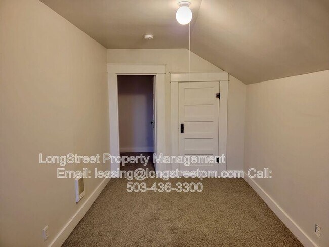 Building Photo - 29626 OR-34