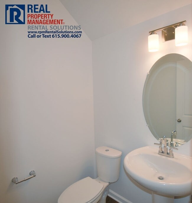 Building Photo - Gorgeous 3BR/2.5BA townhome w/ garage, w/dryer hookups, triple Rockvale schools!