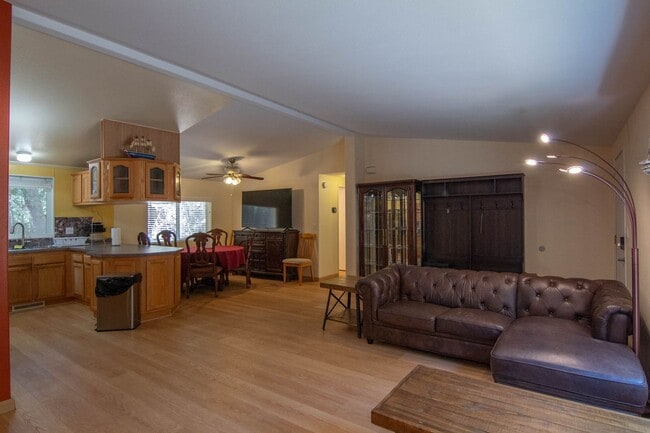 Building Photo - Furnished Shingletown Home with Horse Corr...
