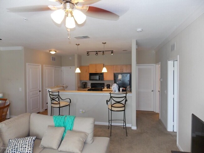 Building Photo - 8290 Park Way