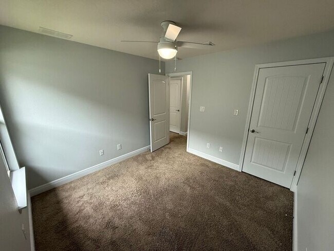 Building Photo - Pensacola - Weatherstone - 3 bedroom, 2 bathroom