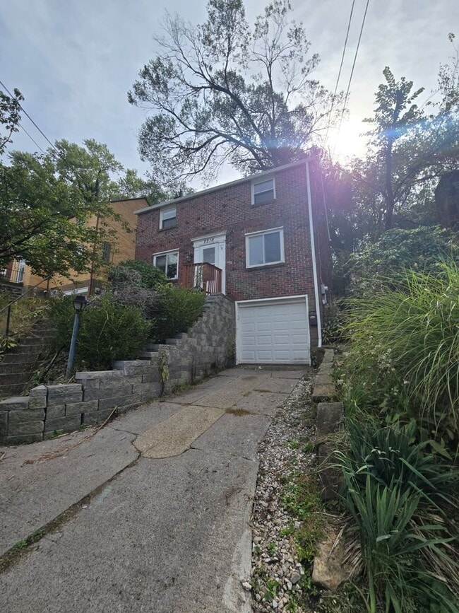 Primary Photo - Welcome to this charming 3-bedroom, 1-bath...