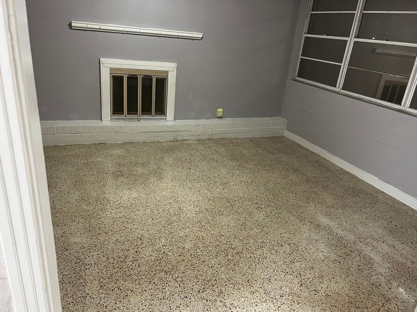 Building Photo - 664 8th St