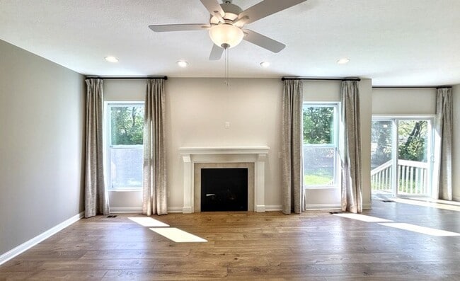 Building Photo - 6495 Drasco Dr