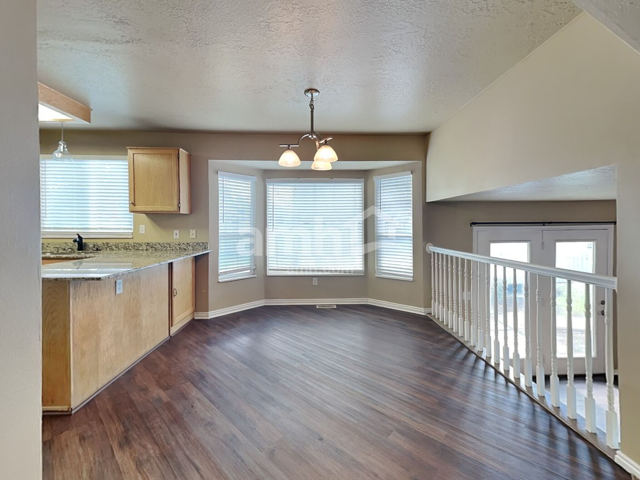 Building Photo - 8706 S Pebble Crest Way