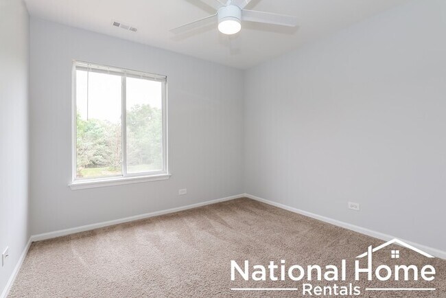 Building Photo - Gorgeous Home in Plano, Illinois!