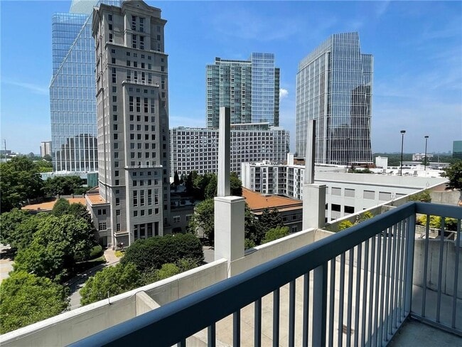 Building Photo - 3324 Peachtree Rd NE