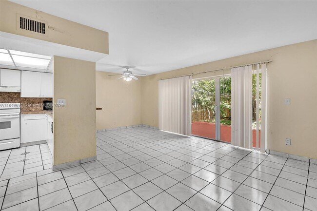 Building Photo - 3750 SW 60th Terrace