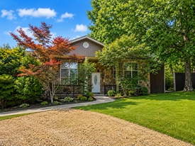 Building Photo - 4700 Rolling Green Dr