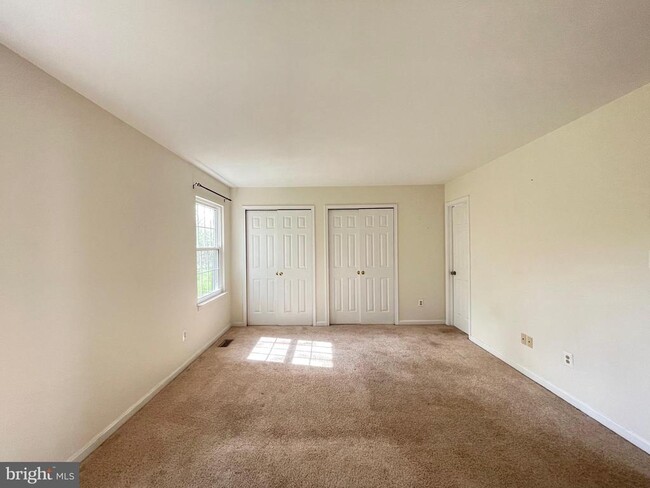 Building Photo - 17929 Milroy Dr
