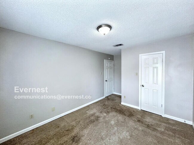 Building Photo - 8351 Mangrove Dr