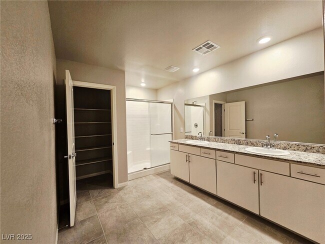 Building Photo - 7497 Blue Lotus Ave