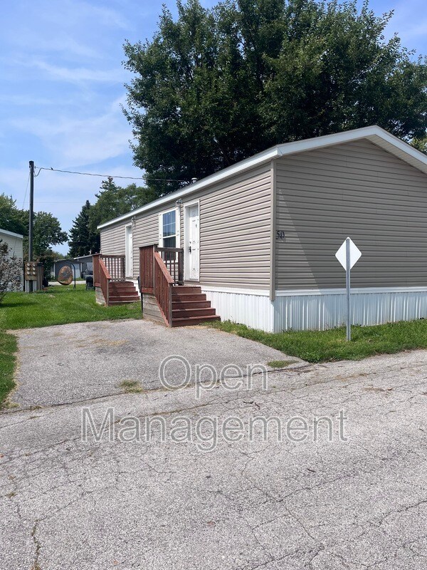 Building Photo - 2301 SW Oralabor Rd